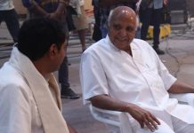 Ramoji Rao visits the sets of NTR Ramoji Rao