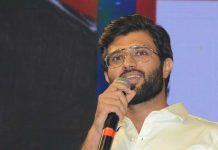 Vijay Deverakonda trolls self at GG audio launch Vijay Deverakonda