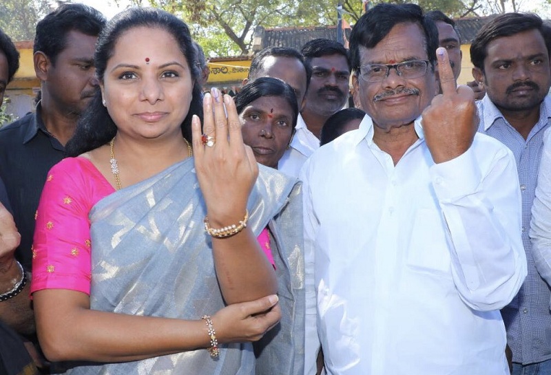 kalvakuntla kavitha trolled for inked middle finger